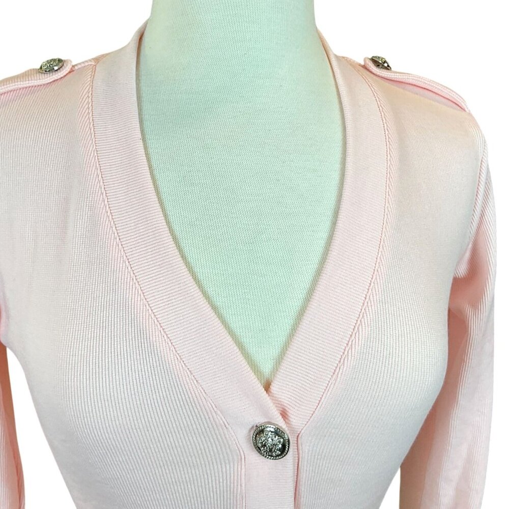 Hot & Delicious Cropped Ribbed Lt Pink Cardi Decorative Buttons Epaulettes L NWT - Picture 3 of 9